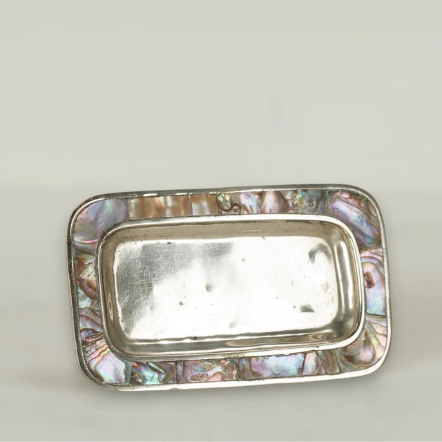 Mid Century Silver Plate and Mother of Pearl Salt and Pepper Shaker With Tray For Sale In West Palm - Image 6 of 8