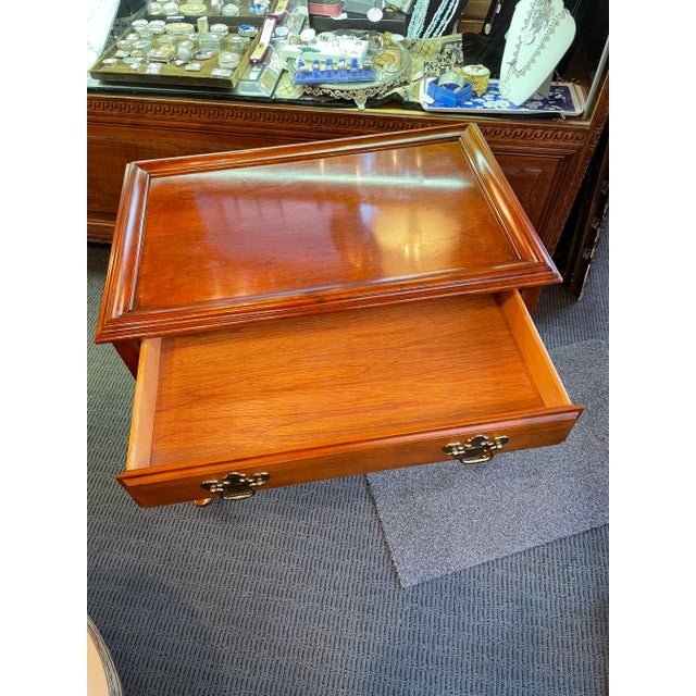 Wood Mid 20th Century Cherry Queen Anne Style Side Glide One Drawer Tea Table For Sale - Image 7 of 12
