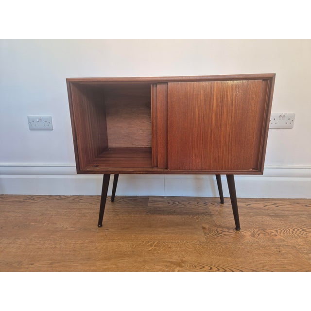 Mid-Century Teak Form Five Vinyl Record Cabinet by G Plan, 1960s For Sale - Image 9 of 12