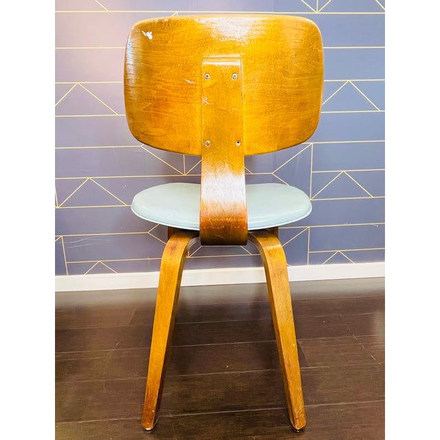 Mid-Century Modern Mid Century Modern Attributed Thonet Chair For Sale - Image 3 of 7