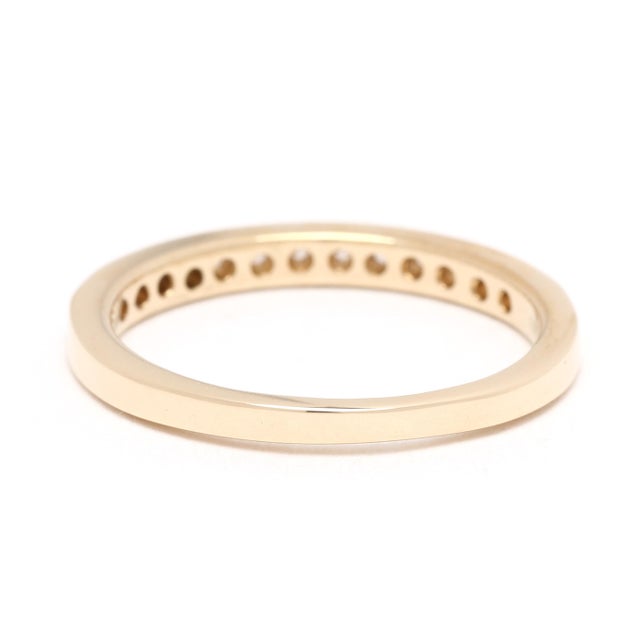 Stones: diamonds, 13 stones round brilliant cut 1.75 mm approximately .25 total carats F-G color, VS1-2 clarity Ring Size...