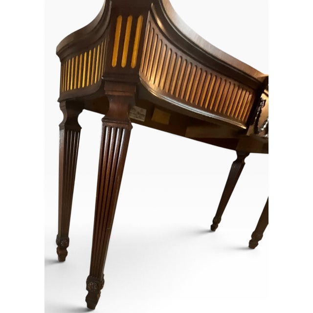 Henkel-Harris Virginia Galleries Federal Inlaid Flame Mahogany Hepplewhite Console Sofa Table For Sale - Image 14 of 18