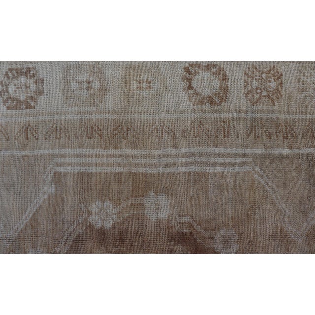 Textile Vintage Oushak Rug With Soft Beige, Warm Taupe, and Ivory Tones For Sale - Image 7 of 14