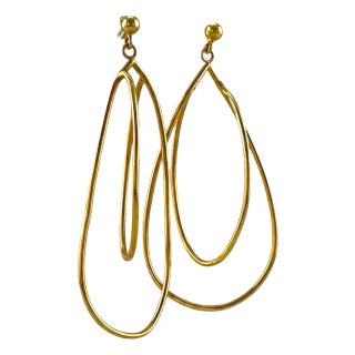 14 Karat Yellow Gold Modernist Dangle Long Hooped Earrings, Pair For Sale