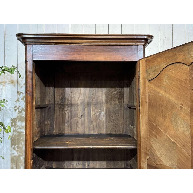 Wood Louis XV Cherrywood Bonnetière, 19th Century For Sale - Image 7 of 14