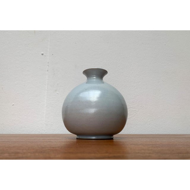 Mid-Century Modern Mid-Century Minimalist Vase, 1960s For Sale - Image 3 of 18