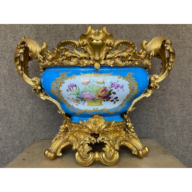 Late 19th Century French Louis XV / Rococo Style Gilt Bronze-Mounted Porcelain Jardinière, Circa 1880 For Sale - Image 10 of 10