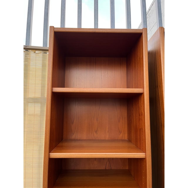 A Pair of Vintage Single-Column Danish Teak Bookcases With Cabinet Storage. Circa 1970s For Sale In Miami - Image 6 of 17