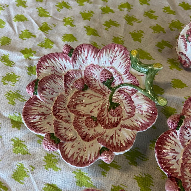 Shabby Chic 1980s Set of Majolica Strawberry Fields Plates and Creamer/Sugar - 7 Pieces For Sale - Image 3 of 12