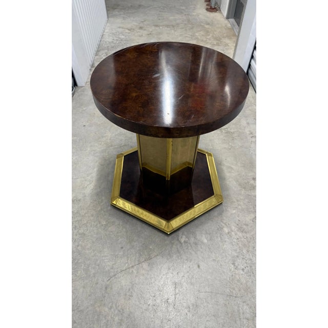 1970s Vintage Dining Table Attributed to Henredon in Burled Wood and Brass With Glass Top For Sale In Miami - Image 6 of 13