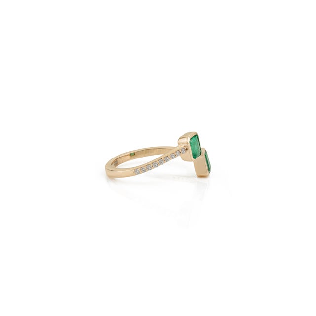14k Gold Open Bypass Octagon Cut Emerald & Diamond Toi Et Moi Ring Size 6.5 For Sale - Image 10 of 17