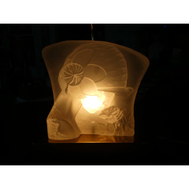 Mid-Century Modern Beth Weissman Illuminated Lucite Lamp For Sale - Image 3 of 10