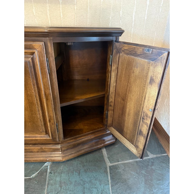 Wood Vintage Ethan Allen Georgian Style Carved Sideboard For Sale - Image 7 of 11