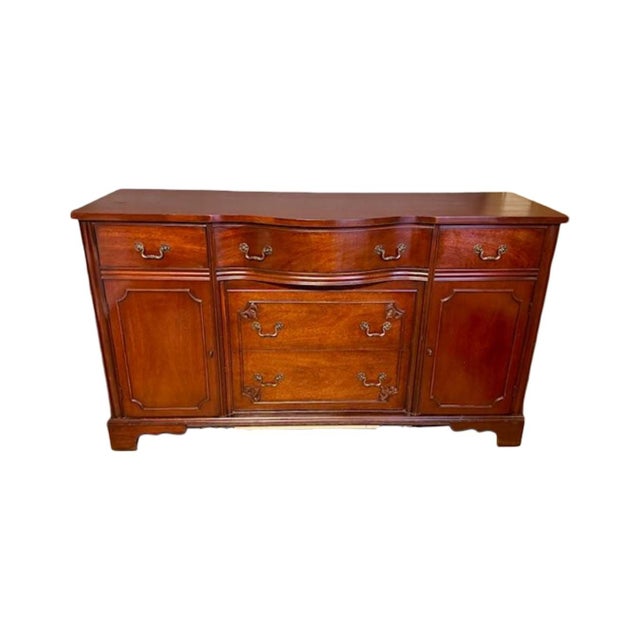 Vintage c.1950's Duncan Phyfe "Style" Red Mahogany Buffet / Sideboard. Serpentine-front design with 3 drawers, 2 side...