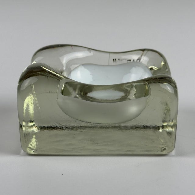 Vintage murano glass ashtray by Alfredo Barbini. Made in Italy in the 1980s. Alfredo Barbini was a Venetian glassmaker...