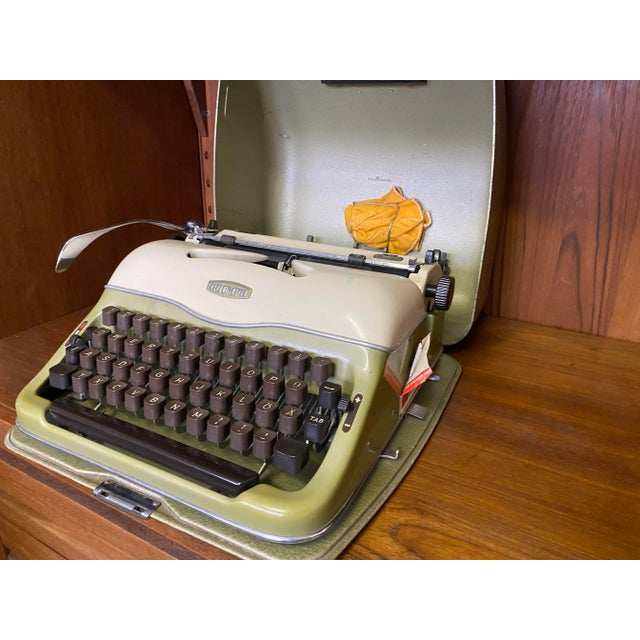 Vintage Typewriter Model Gabriele 3 from Triumph, 1960s, in Good conditions. Designed 1960 to 1969 This piece has an...