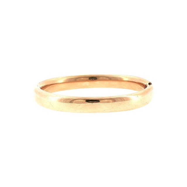 Traditional Late Victorian Yellow Gold Filled Repoussé Hinged Bracelet For Sale - Image 3 of 5