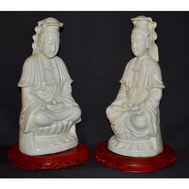 Pair Antique Chinese Blanc De Chine Porcelain Guanyin Statues Dehua Figures For Sale - Image 16 of 18
