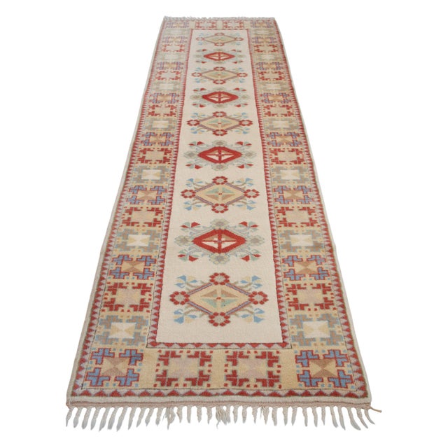 1990s Hand-Knotted Runner Rug Traditional Turkish Rug - 2′9″ × 10′2″ For Sale - Image 4 of 17