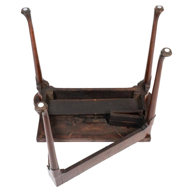 Early 18th Century English Queen Anne Walnut Flip Top Concertina Game Table, 1720 For Sale - Image 5 of 6