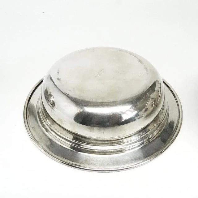 Art Deco Butter Bowl, United Kingdom, 1930s, in Very Good conditions. Designed 1920 to 1949