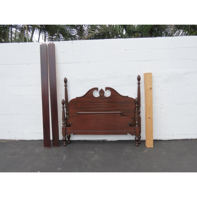 Traditional 1940s Mahogany Full Size Poster Pineapple Finial Bed 6412 For Sale - Image 3 of 18