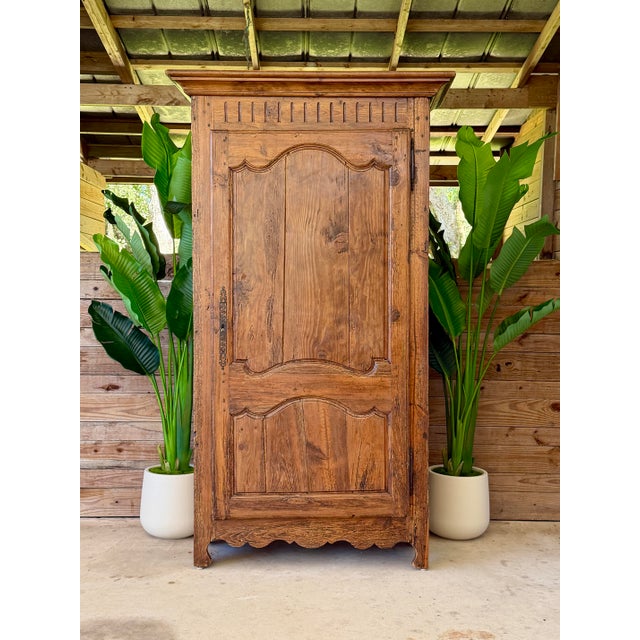 18th Century French Provincial Bonnetière Armoire, Circa 1780 For Sale - Image 12 of 12