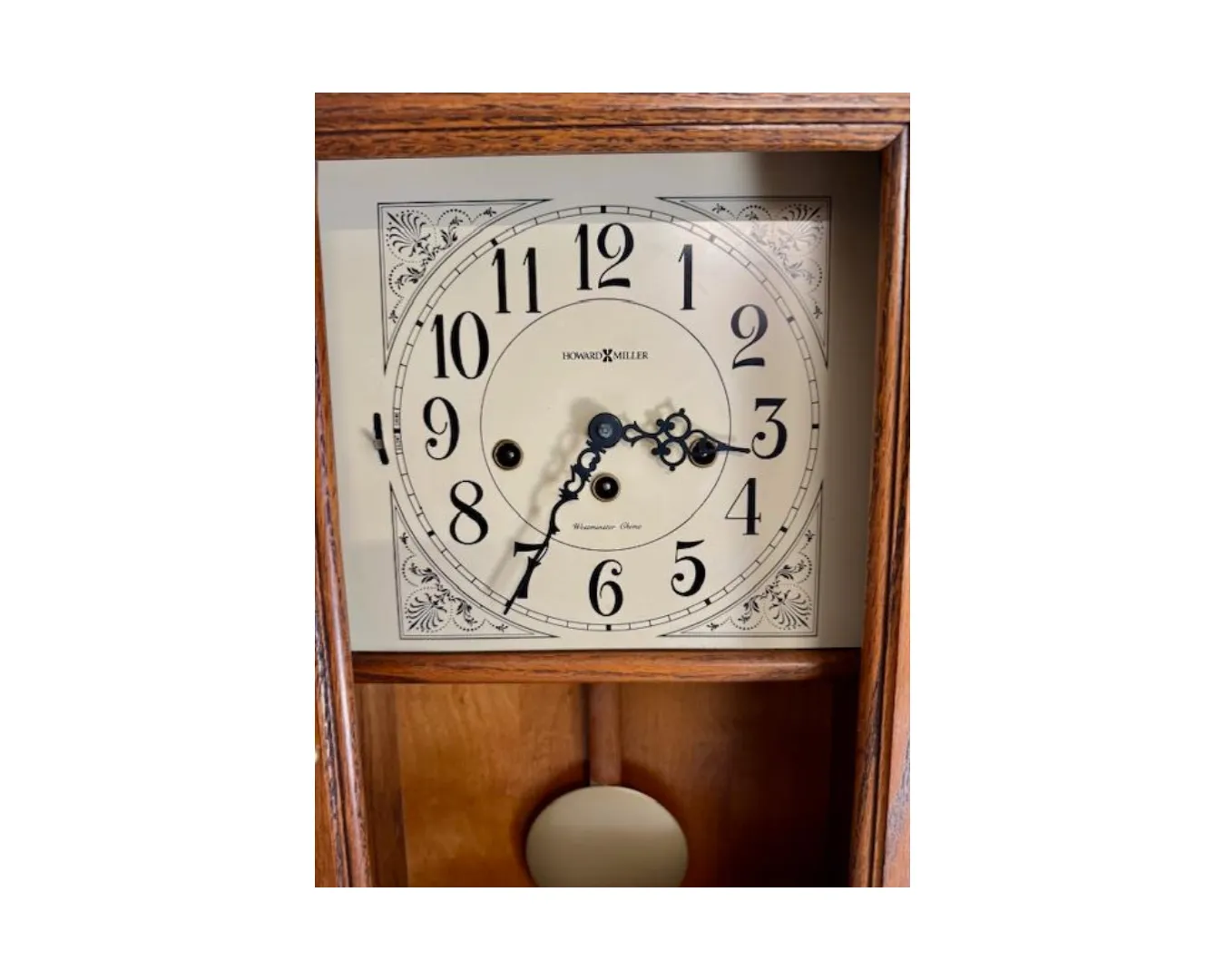 1970s Howard Miller Sandringham Key Wound Wall Clock Model 613-108