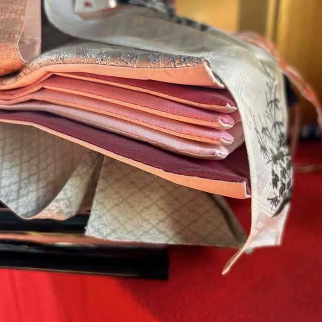 Red Large Hina Ningyō Emperor & Empress Complete Court Figures, 1980s, Set of 35 For Sale - Image 8 of 18