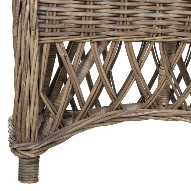 Bailey Wicker Club Chair in Natural For Sale In Philadelphia - Image 6 of 7