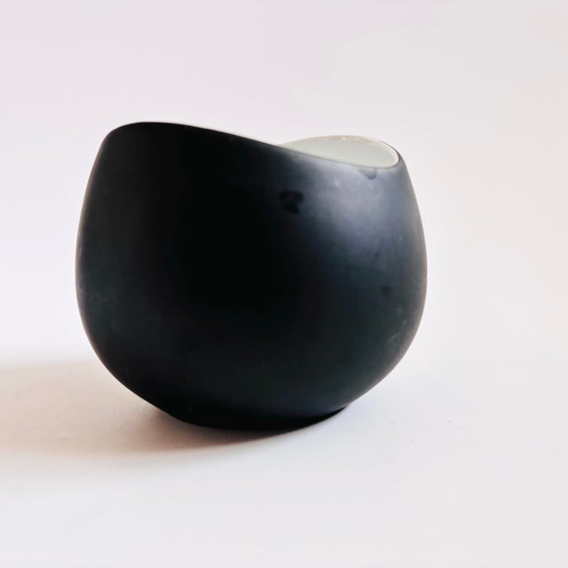 Mid-Century Modern Rosenthal Germany Continental China Charcoal Sugar Bowl by Raymond Loewy For Sale - Image 3 of 8