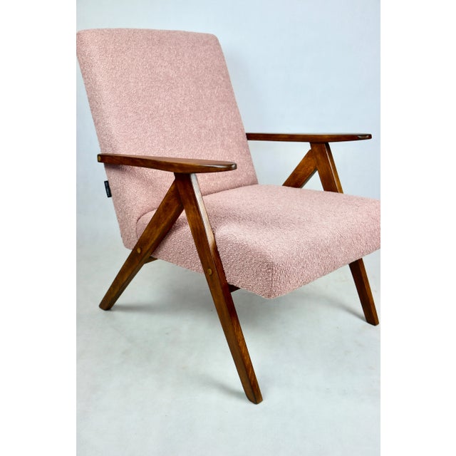 Vintage B-310 VAR Armchair in Pink Bouclé, 1970s For Sale - Image 3 of 13