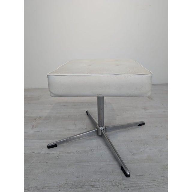 Vintage White Pouf in Leather For Sale - Image 9 of 10