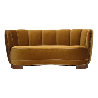 Danish 2-Seater Banan Sofa in Olive Green Furniture Velour, 1960s For Sale