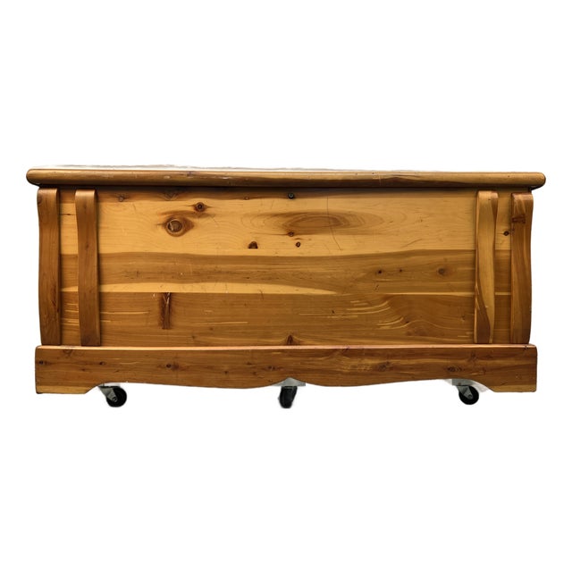 Vintage Murphy Style Cedar Wooden Chest For Sale