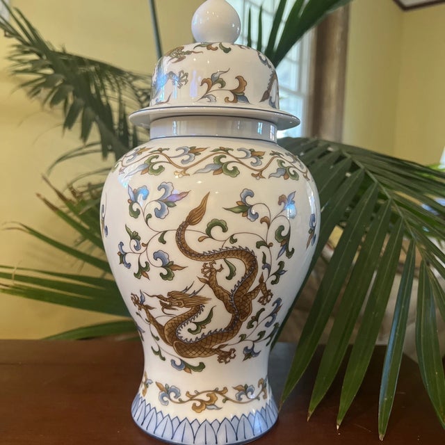 Add timeless charm to your home with this beautiful Vintage Andrea by Sadek Porcelain Ginger Jar. Crafted with the brand’s...