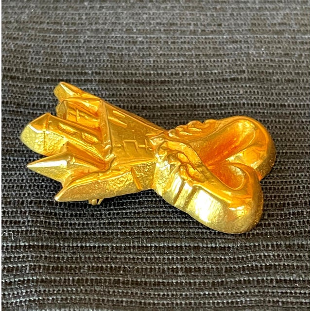 Gilt Bronze Brooch Chateau en Espagne by Line Vautrin For Sale In Atlanta - Image 6 of 11