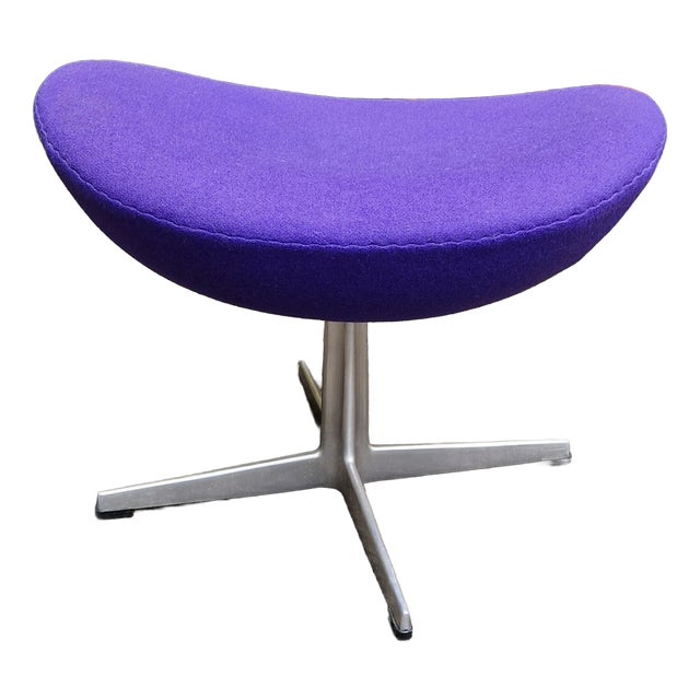 Egg Chair Model by Arne Jacobsen for Fritz Hansen, Denmark, 1990s For Sale