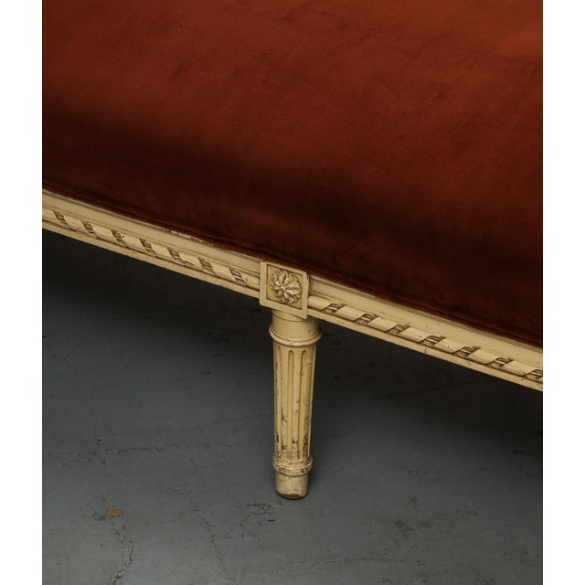 French Louis XVI Style Settee For Sale - Image 11 of 17