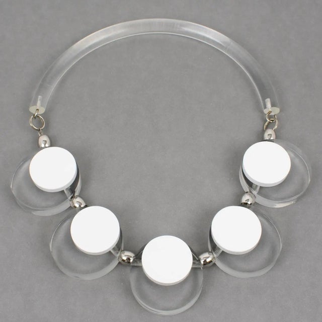 Judith Hendler Transparent and White Acrylic Neck-Ring Necklace For Sale In Atlanta - Image 6 of 13