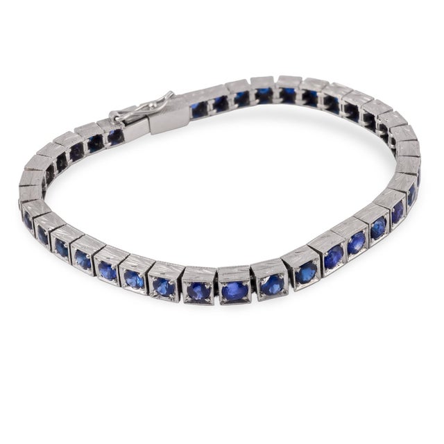 1980s Art Deco Style 6.00 Carat Total Weight Sapphire Platinum Tennis Bracelet For Sale In Los Angeles - Image 6 of 6