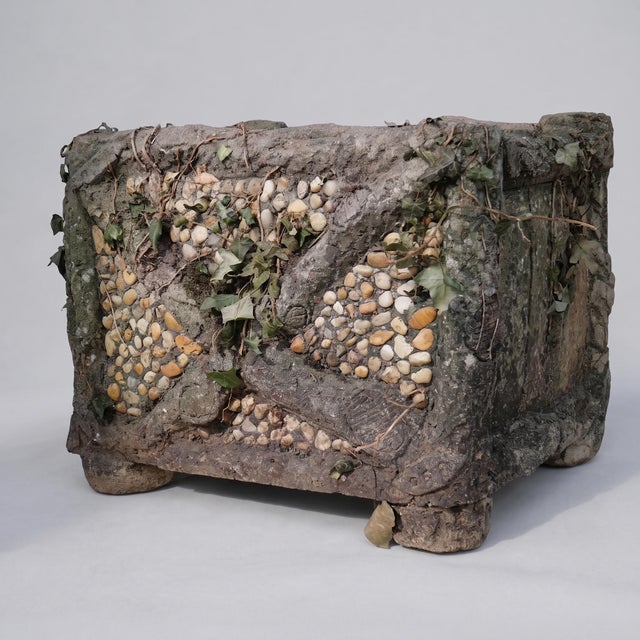Early 20th Century Cement Planter with Faux Wood Decoration and Pebbles, Rockery, France For Sale - Image 13 of 13