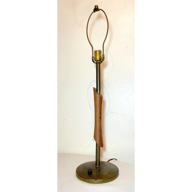 Vintage Mid Century Modern Hand Carved Wood Brass Electric Table Lamp Light For Sale - Image 10 of 12