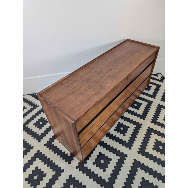 Dillingham MCM 6 Drawer Walnut Dresser by Dillingham For Sale - Image 4 of 6