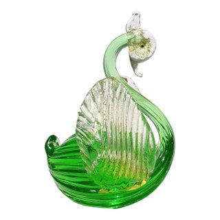 Vintage Murano Emerald Green Gold Flecks Italian Art Glass Swan Bird Sculpture Paperweight Figurine For Sale