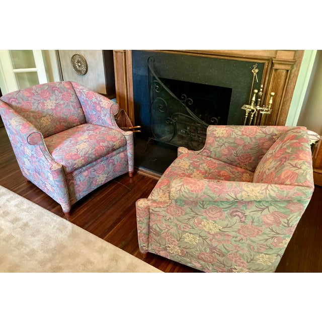 Transitional Pair of Vintage David Edward Club Chairs With Floral Print For Sale - Image 3 of 17