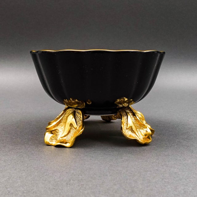 Mid-Century Modern Mid 20th Century Jay Strongwater Brittany Black Porcelain 18k Gold Embellished Fluted Bowl For Sale - Image 3 of 8
