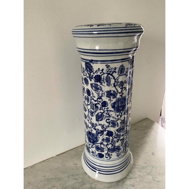 Chinoiserie Blue and White Porcelain Garden Stool For Sale - Image 4 of 10