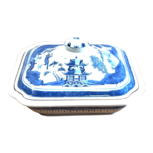Vintage Chinoiserie Blue and White Canton Pattern Covered Tureen