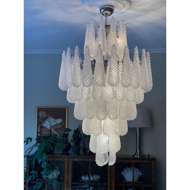 White Large Drop Crown Chandelier in Murano For Sale - Image 8 of 10